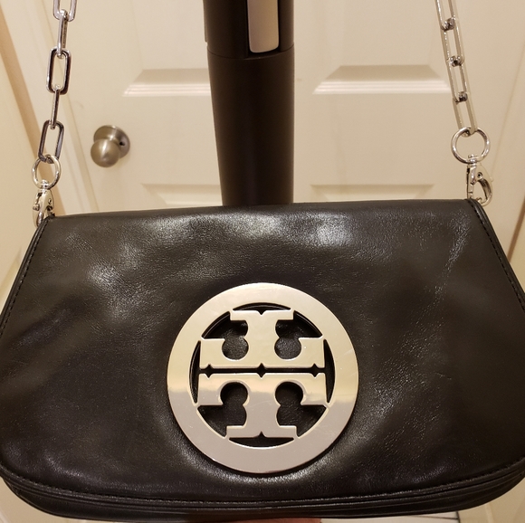 Tory Burch black leather folding crossbody bag - Picture 2 of 7